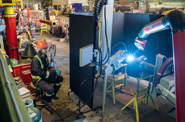 welding robot increases shop productivity and capacity